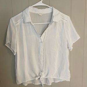Aeropostale Button Down Short Sleeved White Blouse with a Tie Front